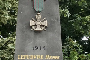 PAMMAP-artiste-restauration-monument-aux-morts-3